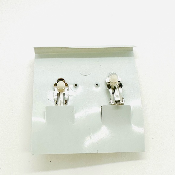 New Red Swarovski Crystal Rhinestone Clip earrings - Picture 8 of 12